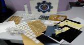 La Policía Local decomisa 163 productos de un establecimiento comercial que vendía ropa falsificada