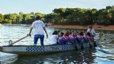 MiMaO y el Barco Drag�n del Alberche Kayak Club reman a una por los beneficios del deporte frente al c�ncer de mama