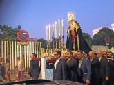 El rezo del Santo Rosario re�ne a los fieles en torno a Nuestra Senora del Desconsuelo