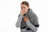 La tos, companera en los próximos meses: causas, tipos y consejos para evitarla y aliviarla