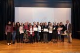 Servicios Sociales premia el compromiso voluntario del doctor Roig, la voluntaria Isabel Len y la Asociacin Maestros Mundi