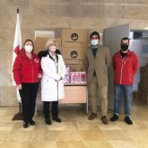 Embargosalobestia dona 300 juguetes a Cruz Roja Murcia