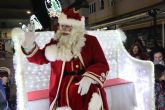 Pap Noel sorprende una vez ms a los pinatarenses en pleno espectculo navideño