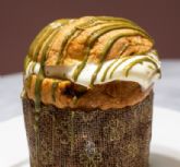 Un postre navide&ntilde;o �nico hecho de panettone y gelato