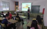 El programa ADE combina Deporte y Nutricin en una charla a estudiantes dle IES Galileo de Pozo Estrecho