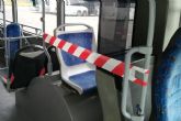 Los autobuses urbanos mantienen de momento horarios y frecuencias e incrementan las medidas de seguridad e higiene