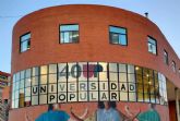 Un gran vinilo en la fachada del Centro Cultural anuncia los actos conmemorativos del 40 aniversario de la UP