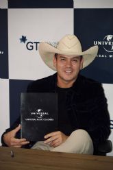 Joaqu�n Guiller firma con Universal Music Group y abre una nueva etapa en su carrera internacional