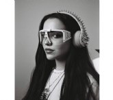 CARLY GIBERT, la artista espanola que comparti manager con Shakira y Rihanna, presenta su nueva cancin 'THAT GUY