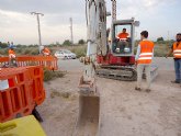 Esta semana finalizan las obras de instalación de la tubería de distribución de agua potable construida junto a la rambla de La Santa, en el barrio Tirol Camilleri