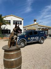 La Unidad Canina de la Policía Local de Lorca muestra su trabajo a más de 200 niños de la Escuela de Verano del Club Deportivo 'Los Álamos'
