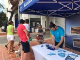 La campaña de concienciacin Naturalmente, Mar Menor llega a ms de 4.000 bañistas y veraneantes en una decena de playas