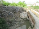 Huermur alerta del colapso de un importante tramo de la acequia mayor de Barreras