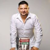 'Descubre c�mo superar la adversidad y encontrar el �xito en un nuevo pa�s'