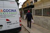 El Ayuntamiento lleva comida a domicilio a los niños con beca de comedor y amplia el servicio a fines de semana