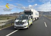 La Guardia Civil investiga a una camionera por sextuplicar la tasa máxima de alcohol al volante de un vehículo articulado de gran tonelaje