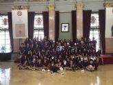 Ms de 50 niños que participan en las Jornadas de formacin en hemofilia visitan el Ayuntamiento de Murcia