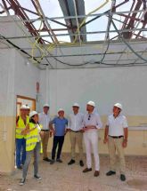 El IES Ginés Pérez Chirinos iniciará el curso con las cubiertas renovadas y una instalación de plazas solares para el autoconsumo eléctrico