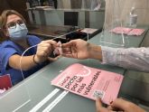Ribera Hospital de Molina celebra la vida con mascarillas y lazos rosas en el Da contra el cncer de mama