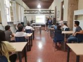 Empresarios de hostelera orientan en la busqueda de empleo a los alumnos de la ADLE