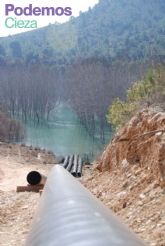 Podemos Cieza solicita a la CHS que garantice el buen estado de los oleoductos propiedad de Repsol que hay sumergidos en el pantano del Cenajo