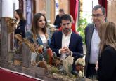 El Salón de Plenos del Ayuntamiento de Murcia homenajea al padre de Salzillo con la exposición del belén 'Laigmaniere'