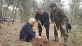 El proyecto de Medio Ambiente Mi empresa ha plantado un bosque recibe la aportacin de la Agrupacin Sardinera de Murcia