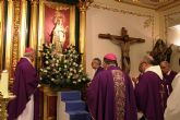 Mons. Gins Garca Beltrn se consagra a La Señora