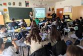 Los centros escolares acogen talleres para concienciar a los menores sobre sus derechosy deberes