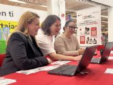 Fundaci�n Cibervoluntarios y centro comercial �guilas Plaza acercan la tecnolog�a a la ciudadan�a por el D�a del Aprendizaje Digital
