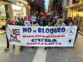 Movilizaci�n contra el bloqueo a Cuba y en defensa de la soberan�a del pueblo cubano recorre el centro de Murcia