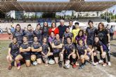 Isabel Franco realiza el saque de honor del VI Torneo de Rugby Femenino de CUDER Murcia a beneficio de la AECC