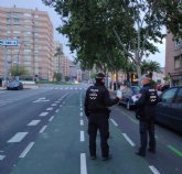 La Policía Local de Lorca pone en marcha un operativo para la identificación de personas que abandonen mascarillas y guantes en vía pública