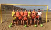 Las selecciones femeninas senior y cadete de ftbol playa, al Nacional de Extremadura