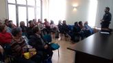 Servicios Sociales y Polica Local enseñan a las personas mayores como actuar en caso de ser vctimas de un delito