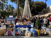 NNGG guilas recoge centenares de juguetes y ropa de abrigo que entregar a Critas la prxima semana