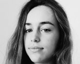 La joven escritora cartagenera Aurora Nieto Lpez presenta en la biblioteca del Luzzy su novela Vida nueva