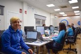 Gloria Gómez, joven con Síndrome de Down, se incorpora por primera vez al mundo laboral en Avanza