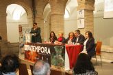 �xito de Aurora Rey Arag�n en la presentaci�n de su novela 'Ama-Mazu entre el azul y el blanco' en el Convento de la Merced