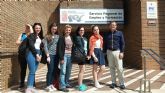 Estudiantes checos realizan un curso intensivo de anlisis qumico en el Centro de Referencia Nacional de Cartagena