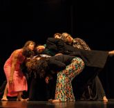 SUSTRATOS DE UN BAILE, a cargo de la compañía Lavella Danza-Teatro, segunda propuesta de las IV Jornadas Molina Ciudad de la Danza, el sábado 22 de abril en el Teatro Villa de Molina