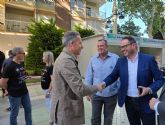 El alcalde Fulgencio Gil inaugura la gran Feria del Comercio Local que podrá disfrutarse en la Alameda hasta el 24 de mayo