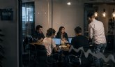 El trabajo híbrido obliga a las empresas a replantear la gestión de sus entornos digitales