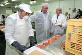 Pedro Antonio Snchez visita en Cartagena la empresa Frigorficos Morales