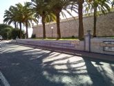 Ciudadanos pide al Ayuntamiento que acondicione el paño de azulejería de la avenida Trovero Marín