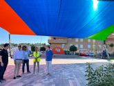El Gobierno local lleva a cabo una nueva mejora en el parque municipal La Pandilla de Drilo con la dotacin de una gran vela de sombra