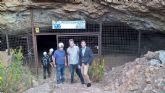 La Concejala de Patrimonio Arqueolgico contina los trabajos para hacer visitable el yacimiento de Cueva Victoria