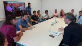 Urralburu se rene con los trabajadores de 7RM