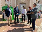 Murcia participa en una campaña en la que el municipio que ms vidrio recicle ganar un hogar sostenible de mascotas hecho con contenedores en desuso