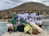 Voluntarios de Estrella de Levante realizan una limpieza de residuos en Isla Grosa en colaboración con ANSE
